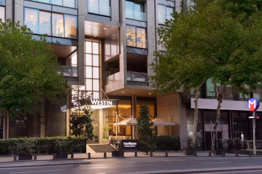 5* Istanbul hotel in a trendy neighbourhood