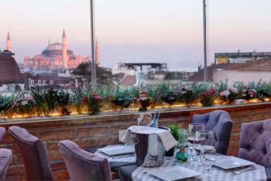Modern Istanbul spa hotel near Hagia Sophia